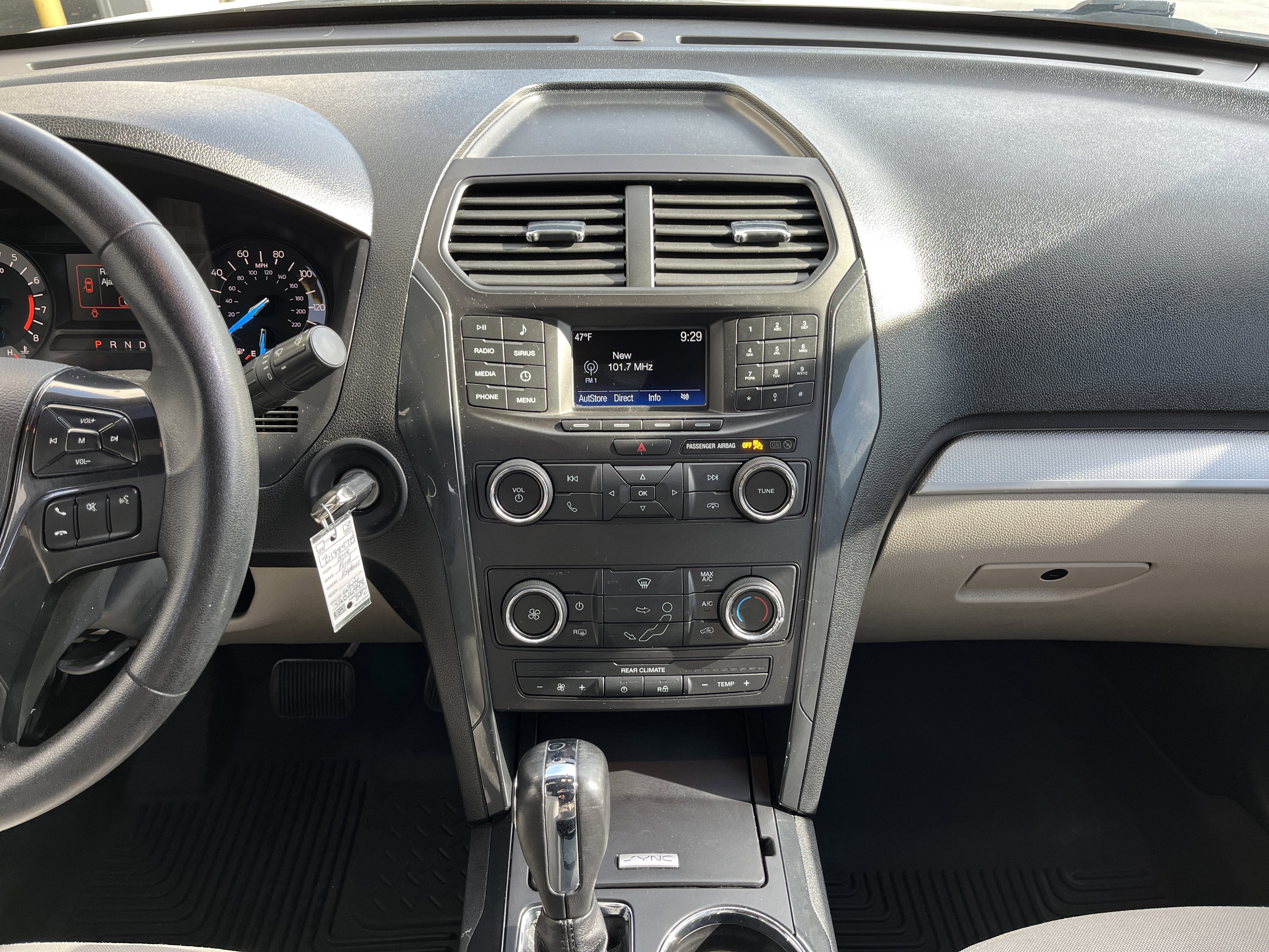 2018 Ford Explorer Base