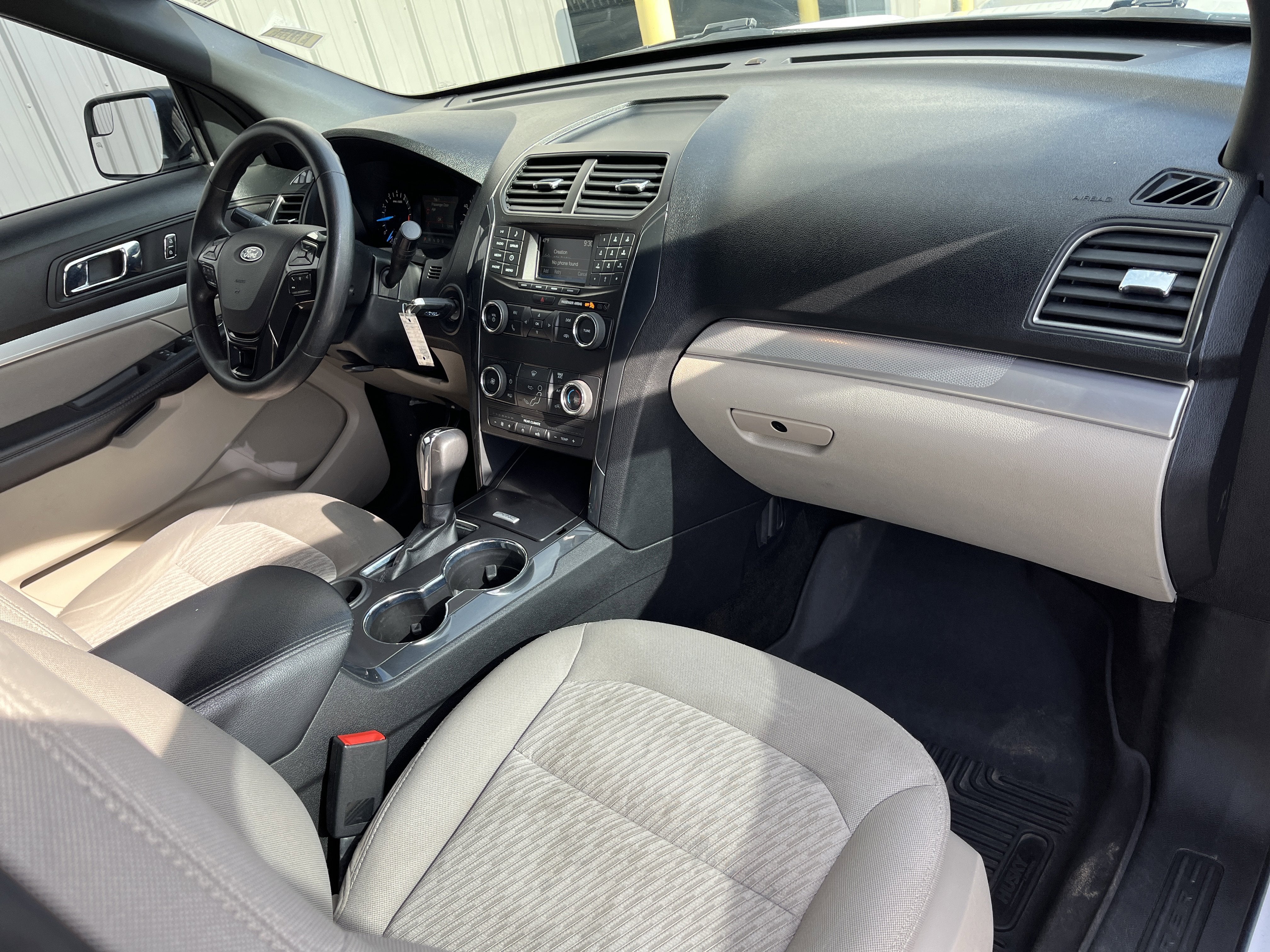 2018 Ford Explorer Base