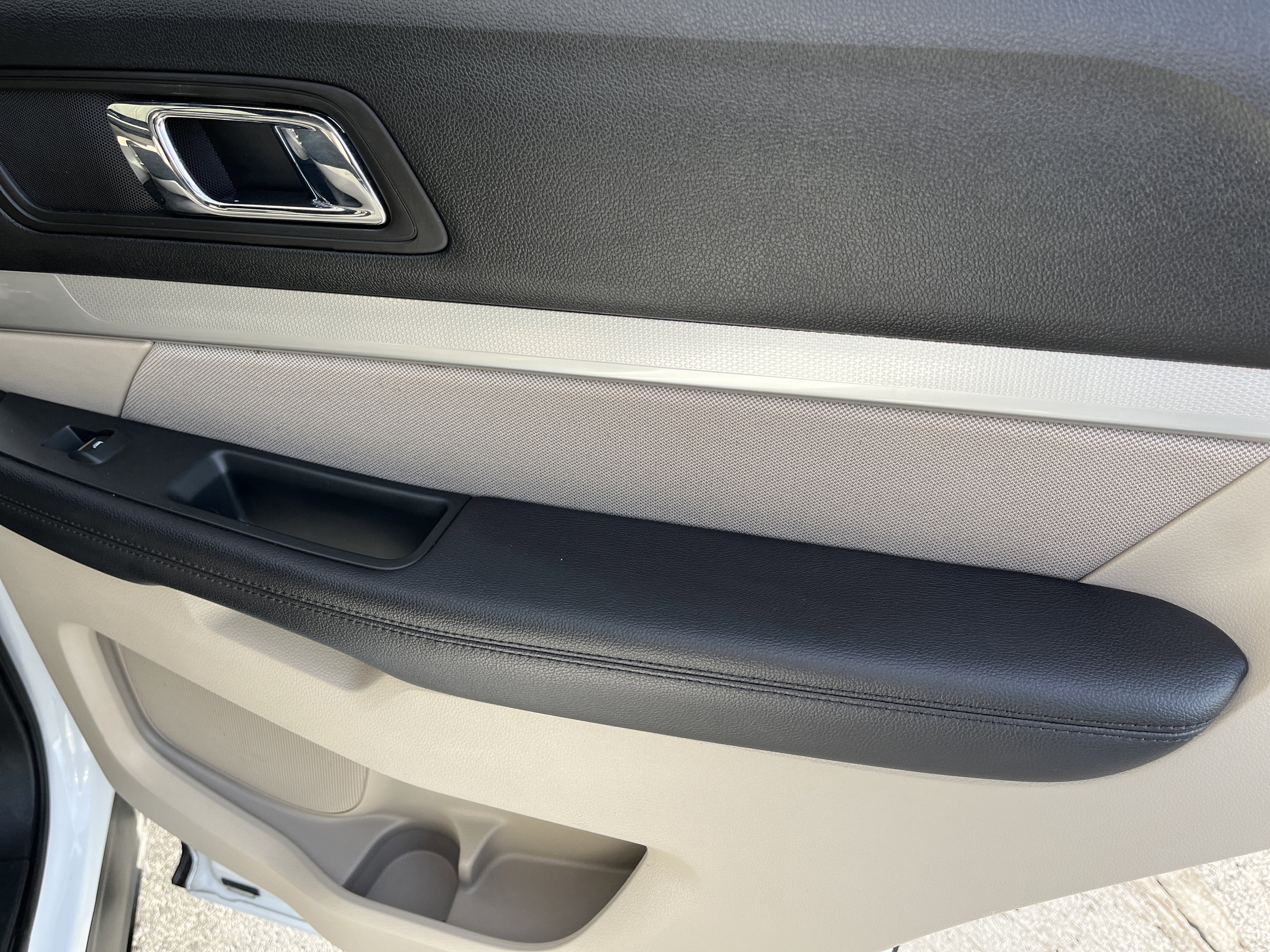 2018 Ford Explorer Base