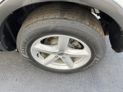 2018 Ford Explorer Base