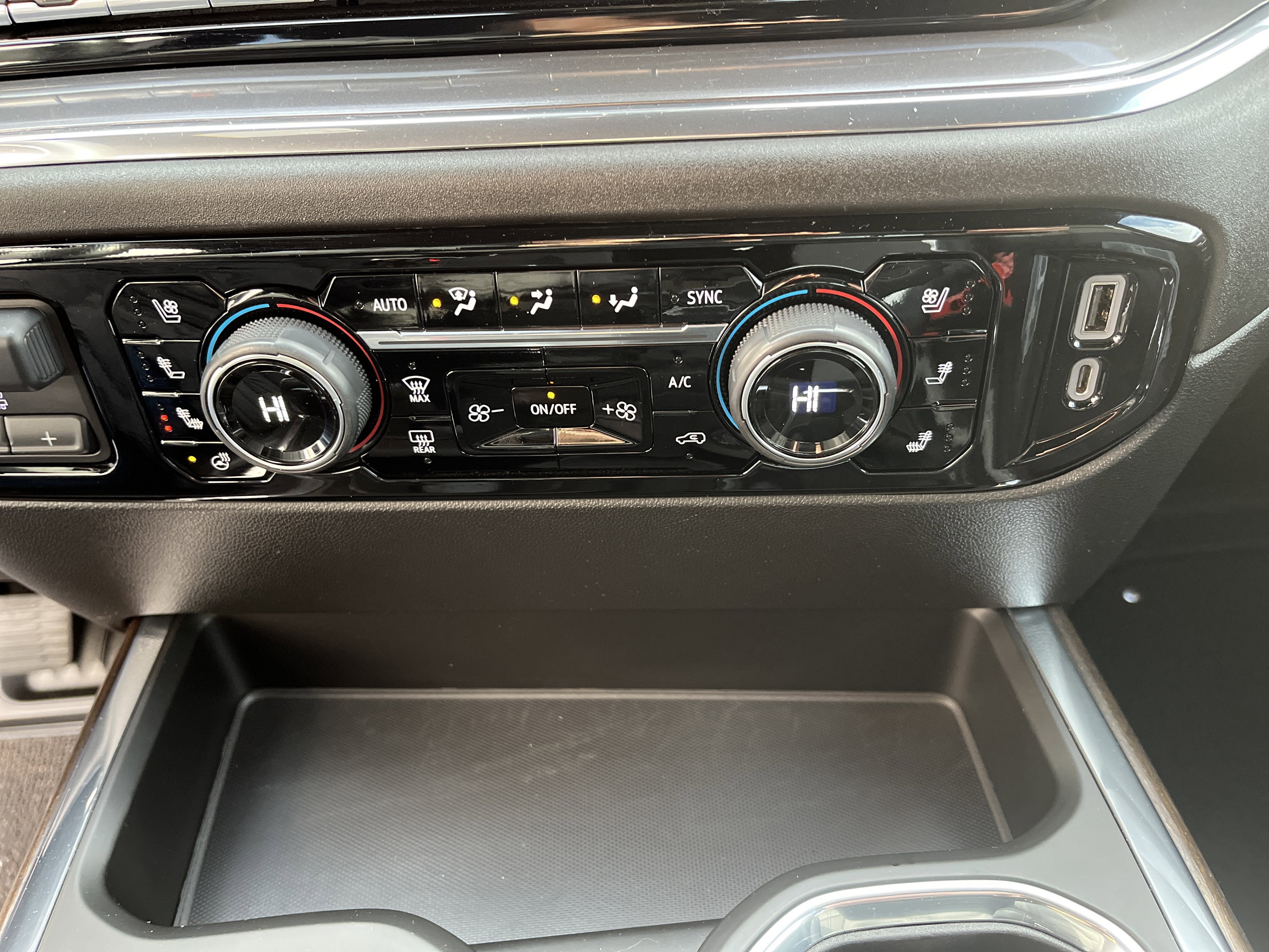 2023 Chevrolet Silverado 1500 High Country