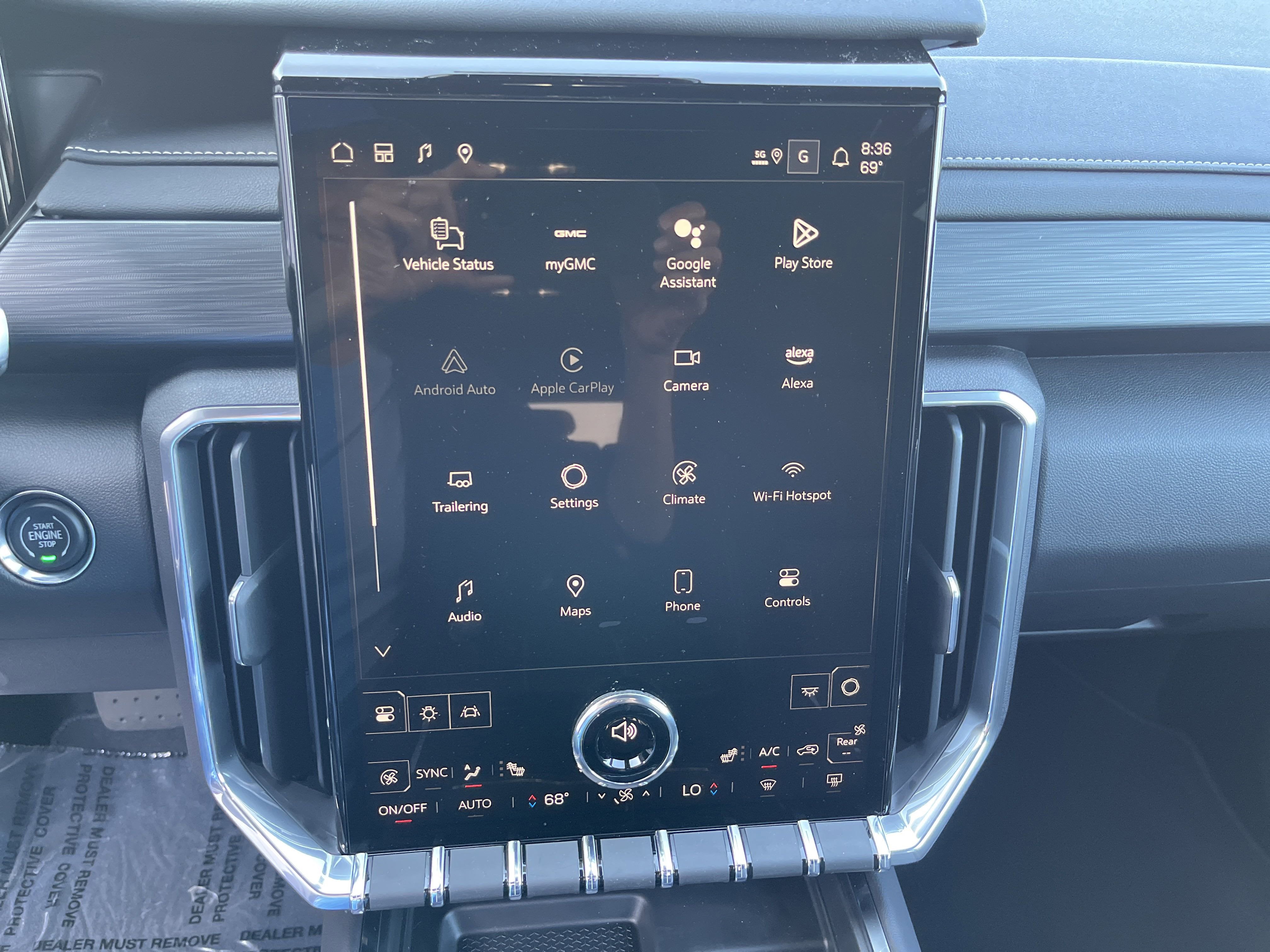 2025 GMC Acadia Elevation