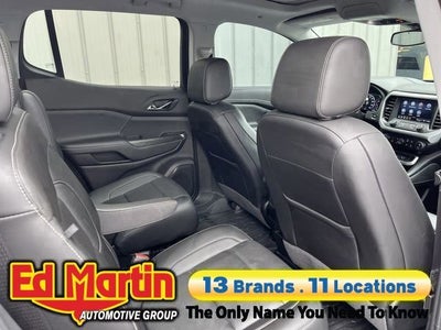 2023 GMC Acadia SLT