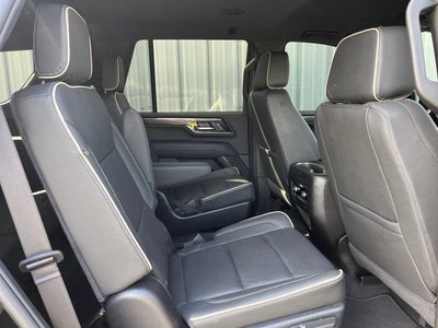 2025 GMC Yukon Elevation