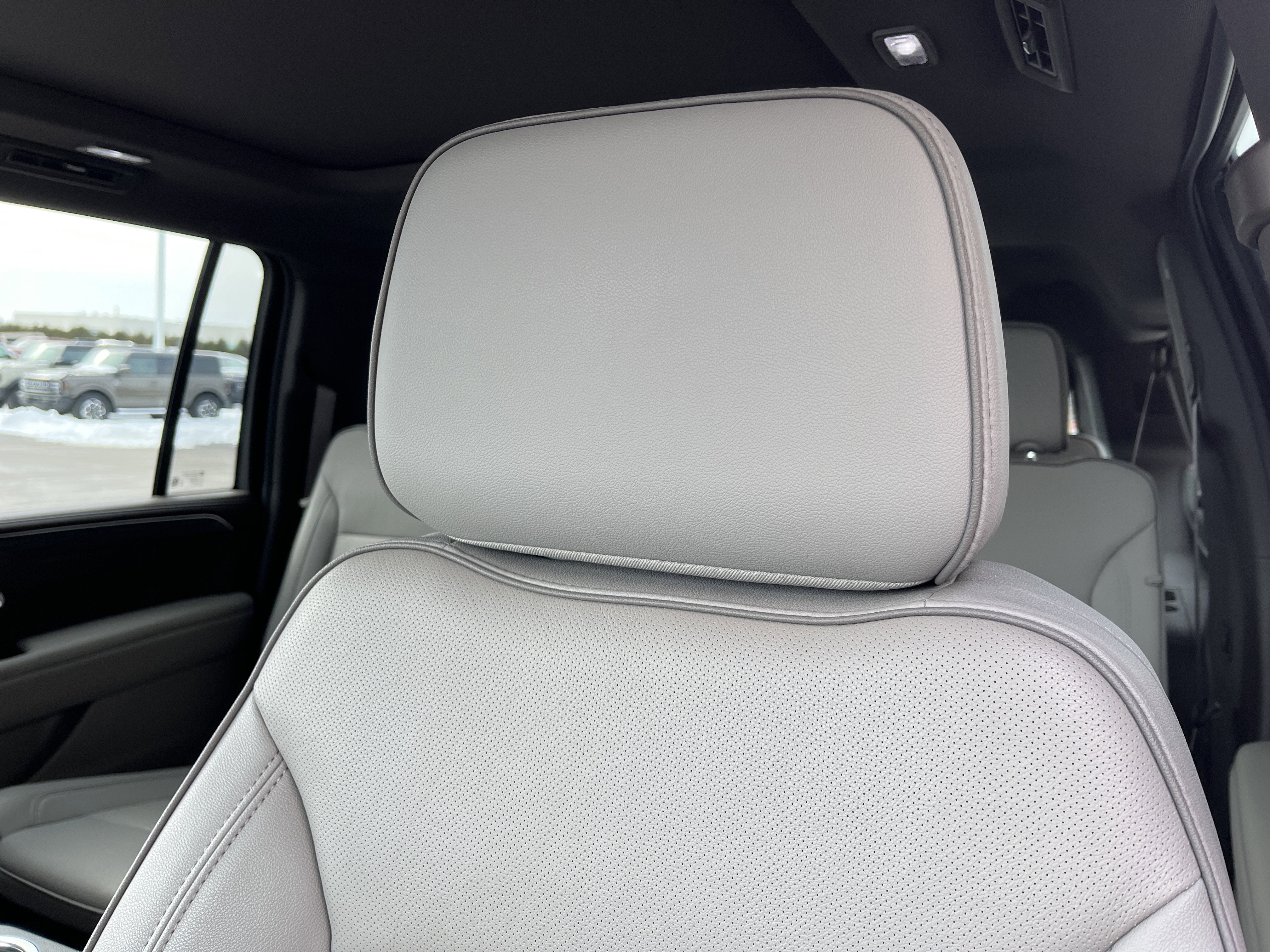 2024 GMC Yukon XL SLT