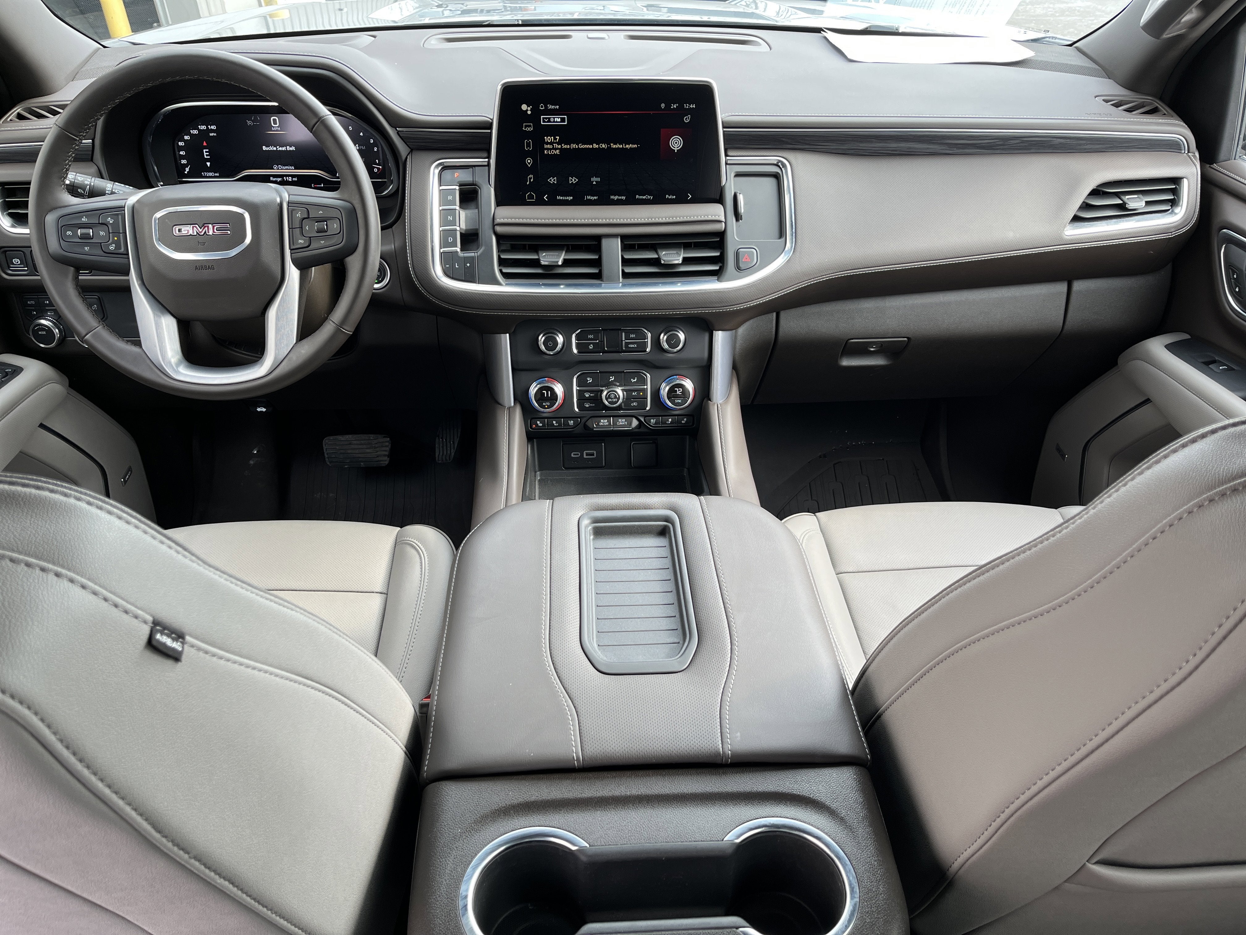 2024 GMC Yukon XL SLT