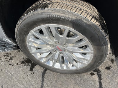 2024 GMC Yukon XL SLT