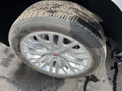 2024 GMC Yukon XL SLT