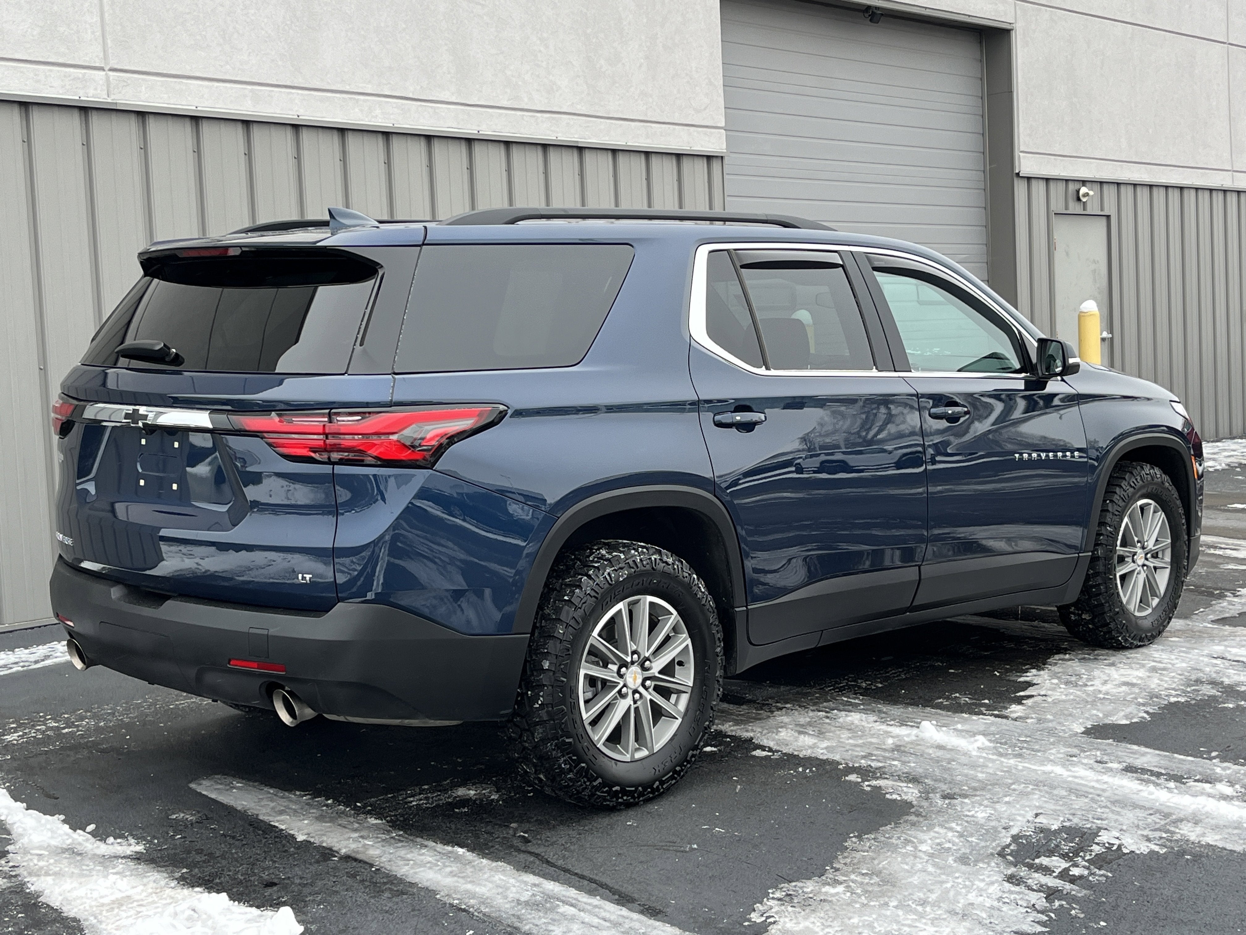 2023 Chevrolet Traverse LT Leather