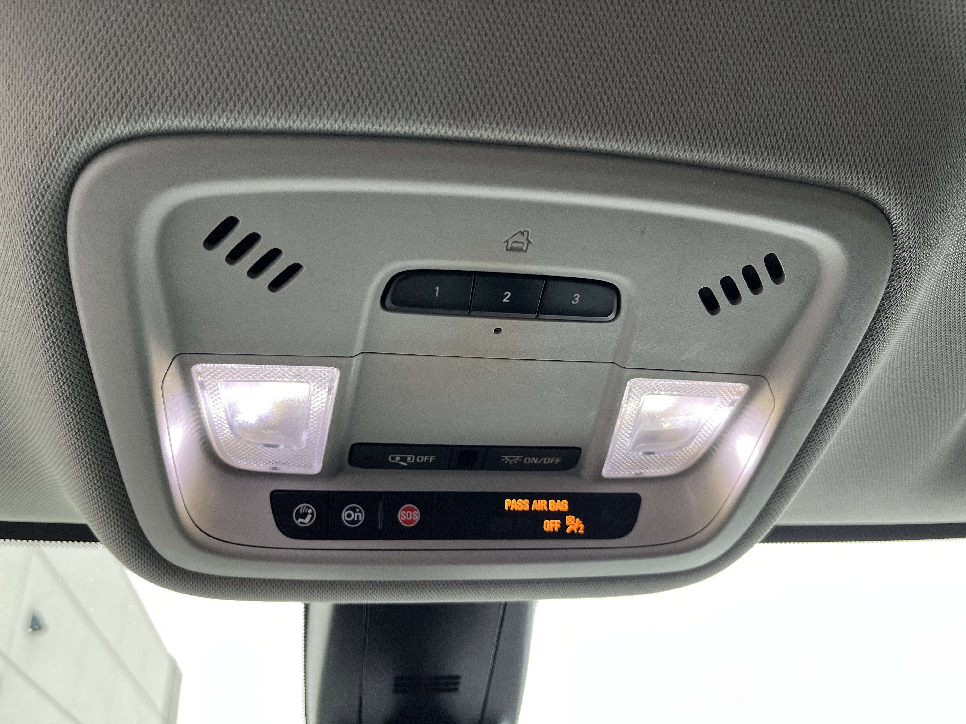 2021 Chevrolet Traverse RS