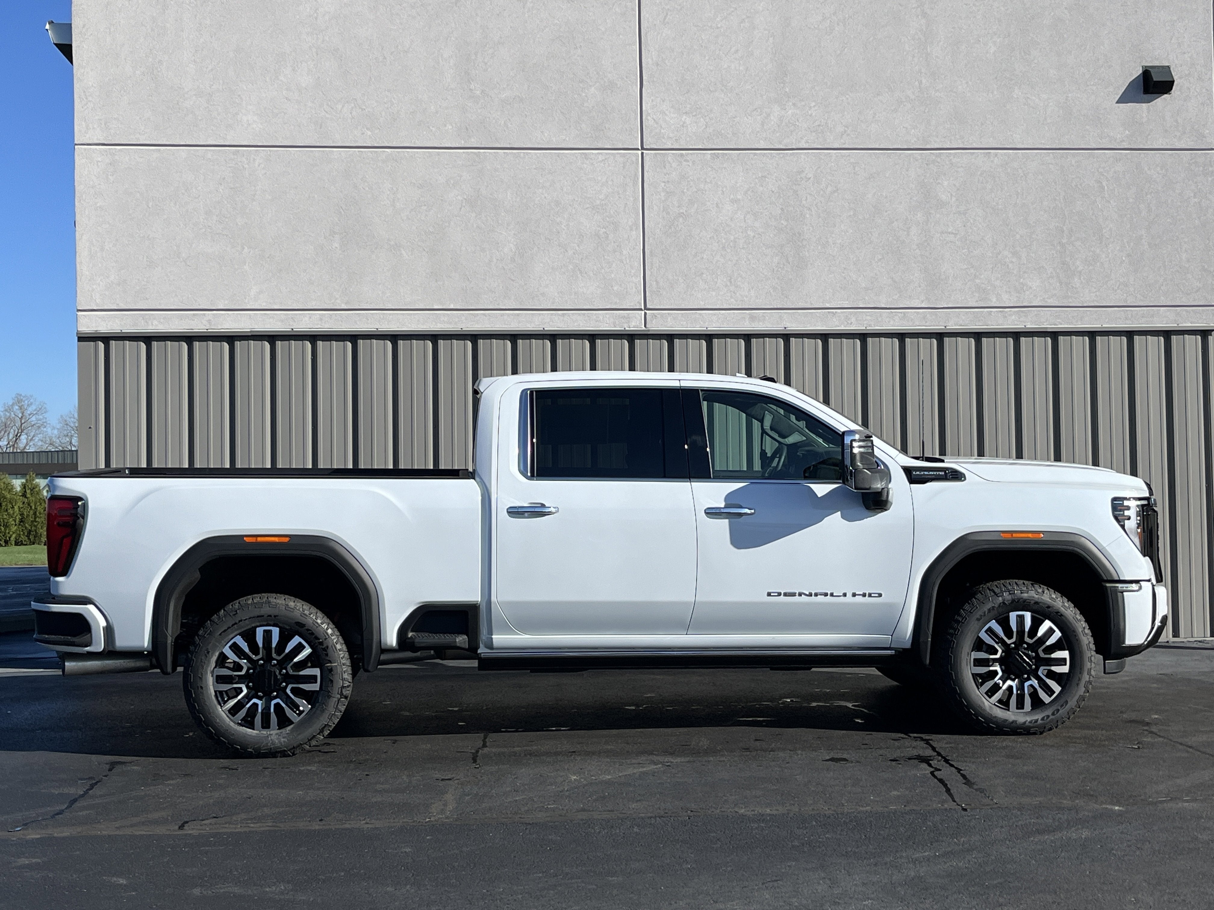 2026 GMC Sierra 2500 HD Denali Ultimate