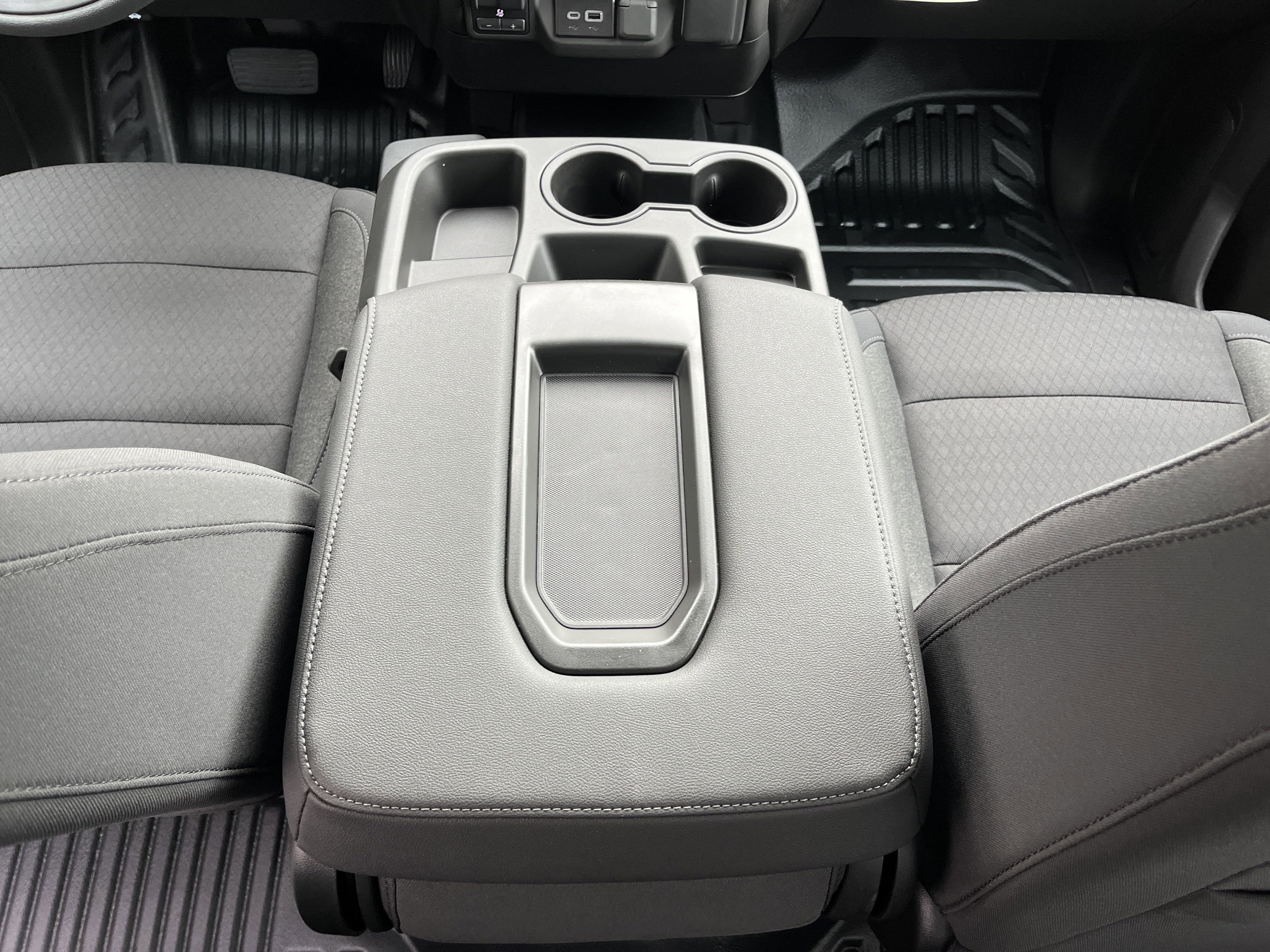 2025 GMC Sierra 2500 HD Pro