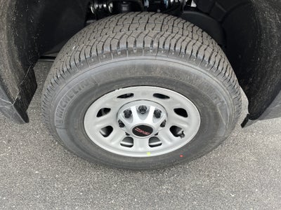 2025 GMC Sierra 2500 HD Pro