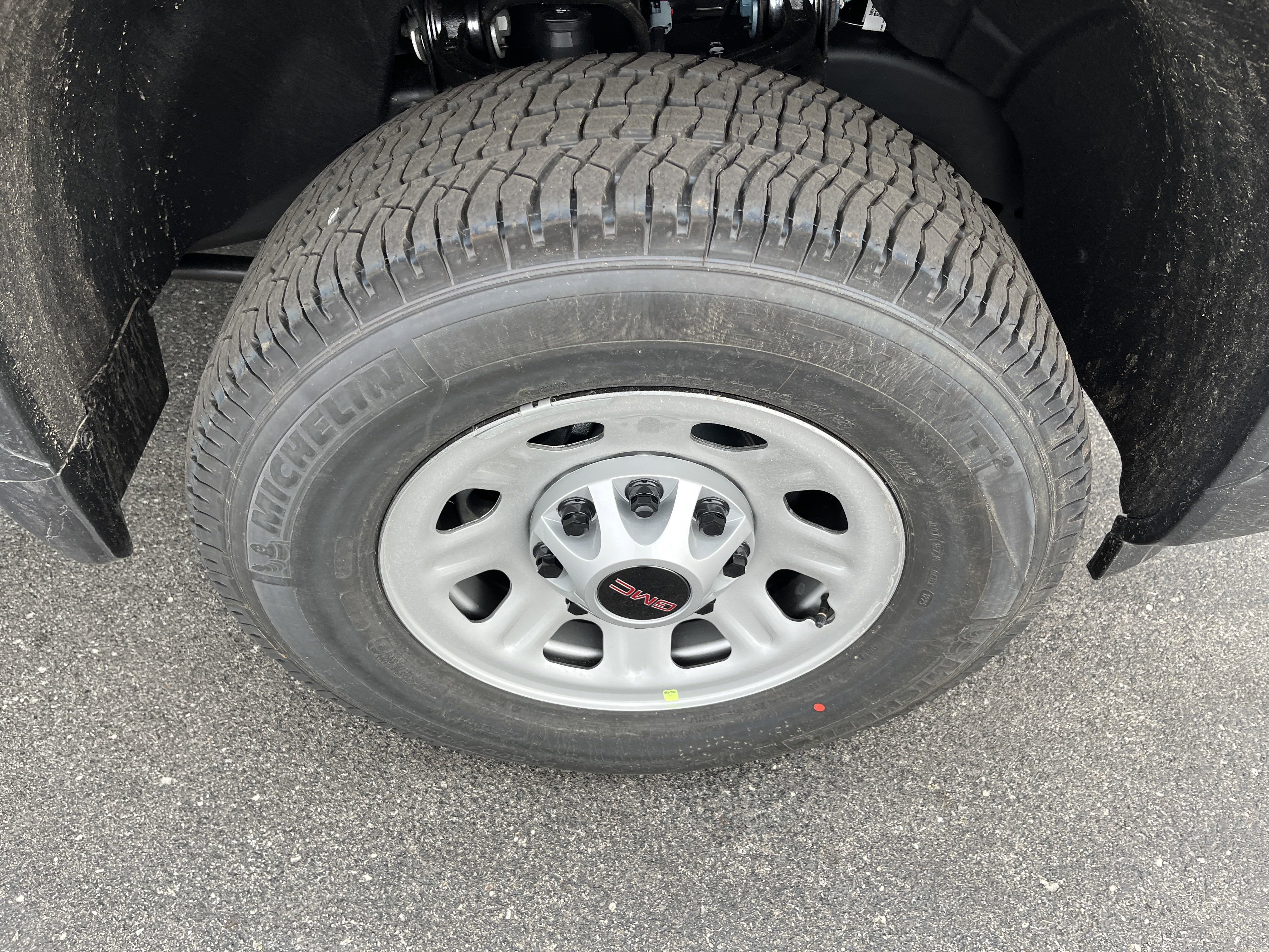 2025 GMC Sierra 2500 HD Pro