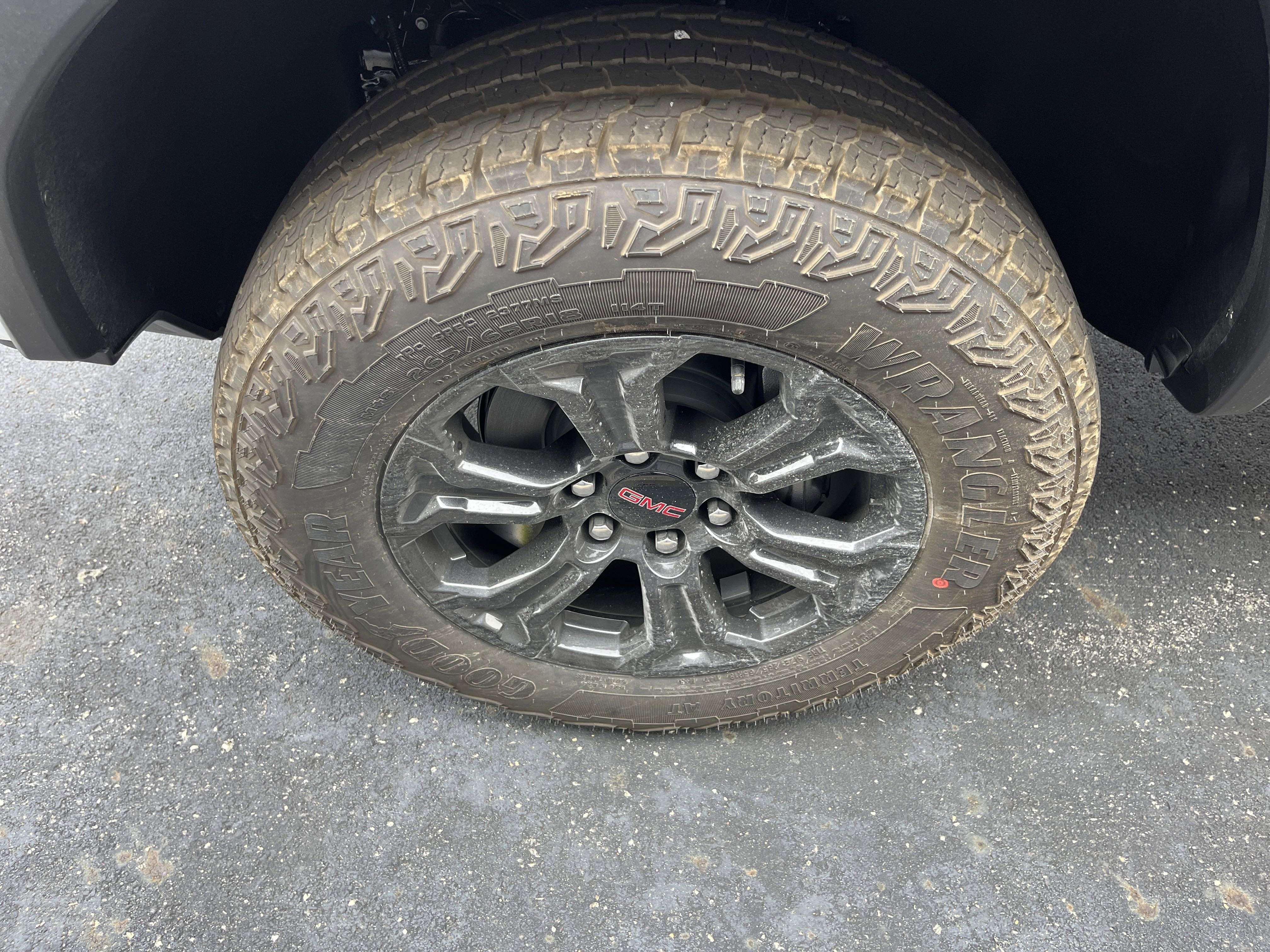 2025 GMC Canyon Elevation