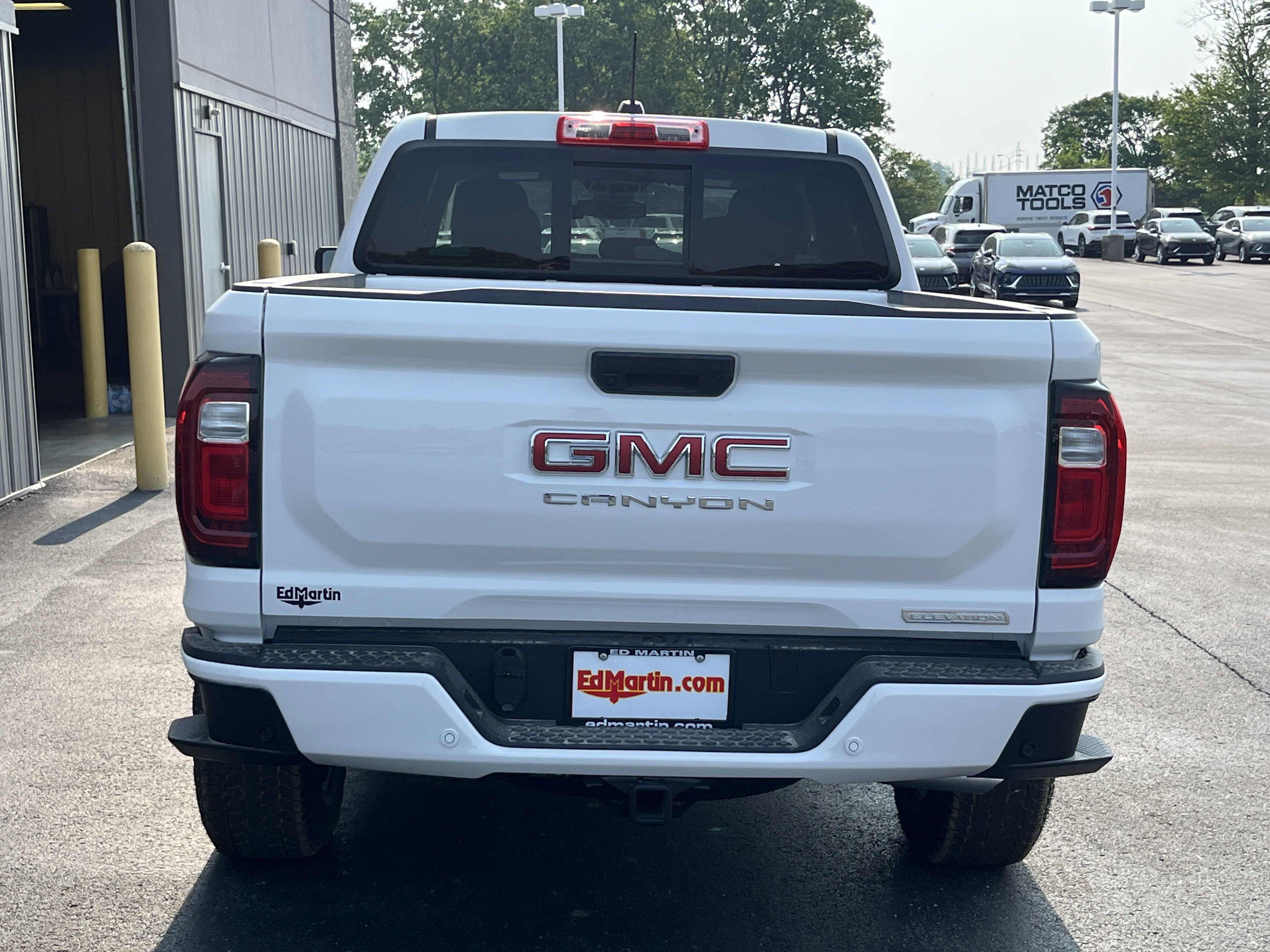 2025 GMC Canyon Elevation