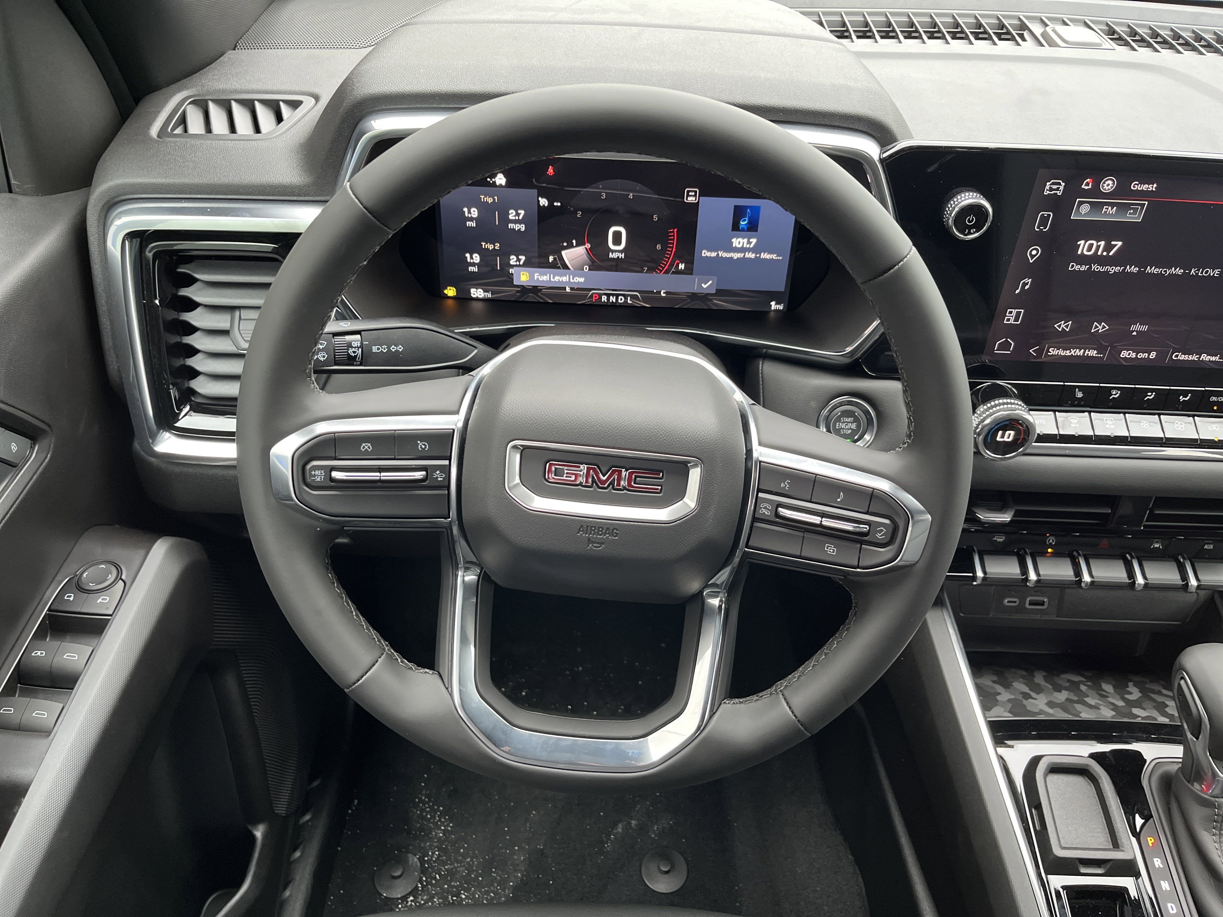 2025 GMC Canyon Elevation