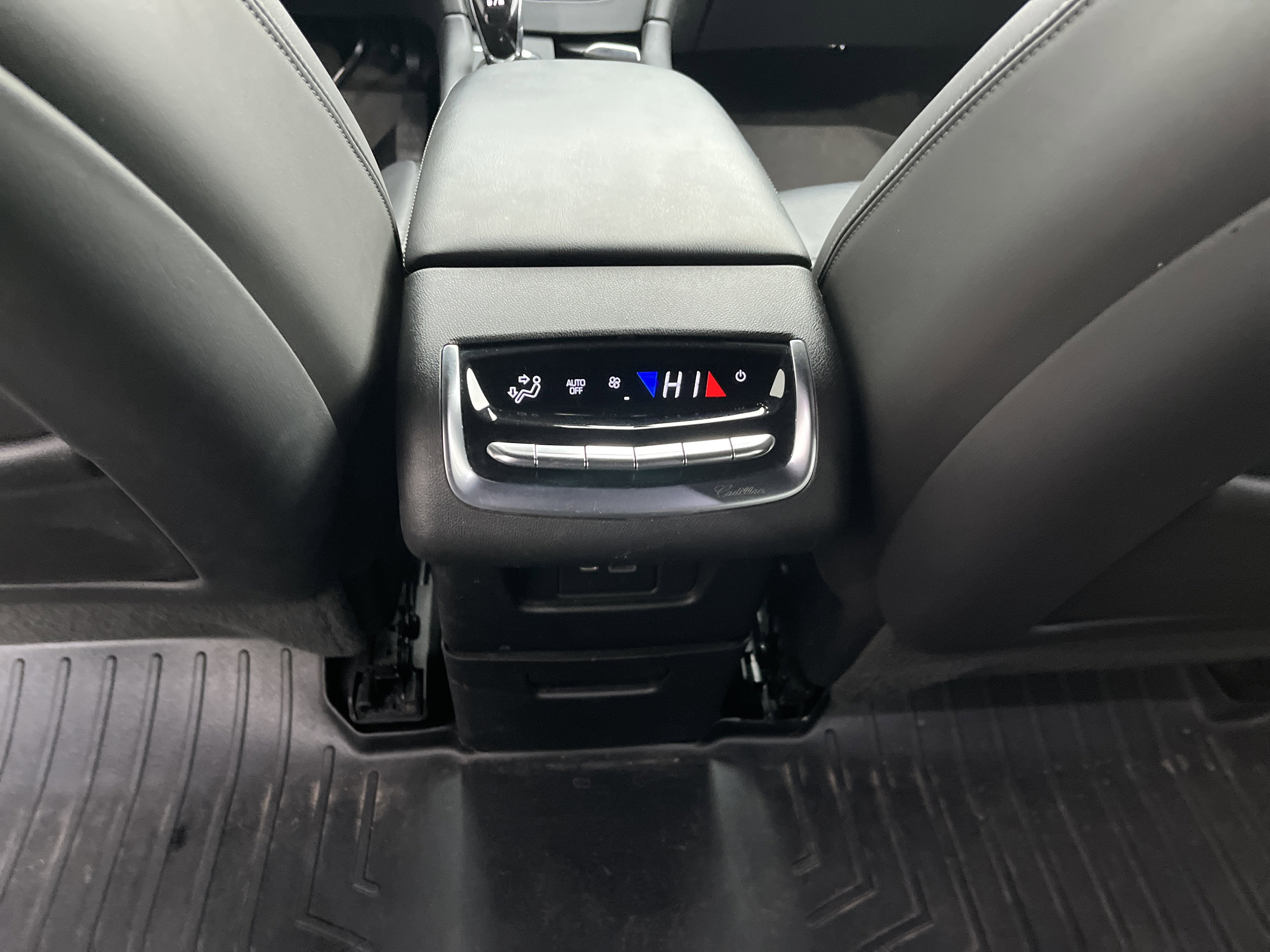 2020 Cadillac XT6 Premium Luxury