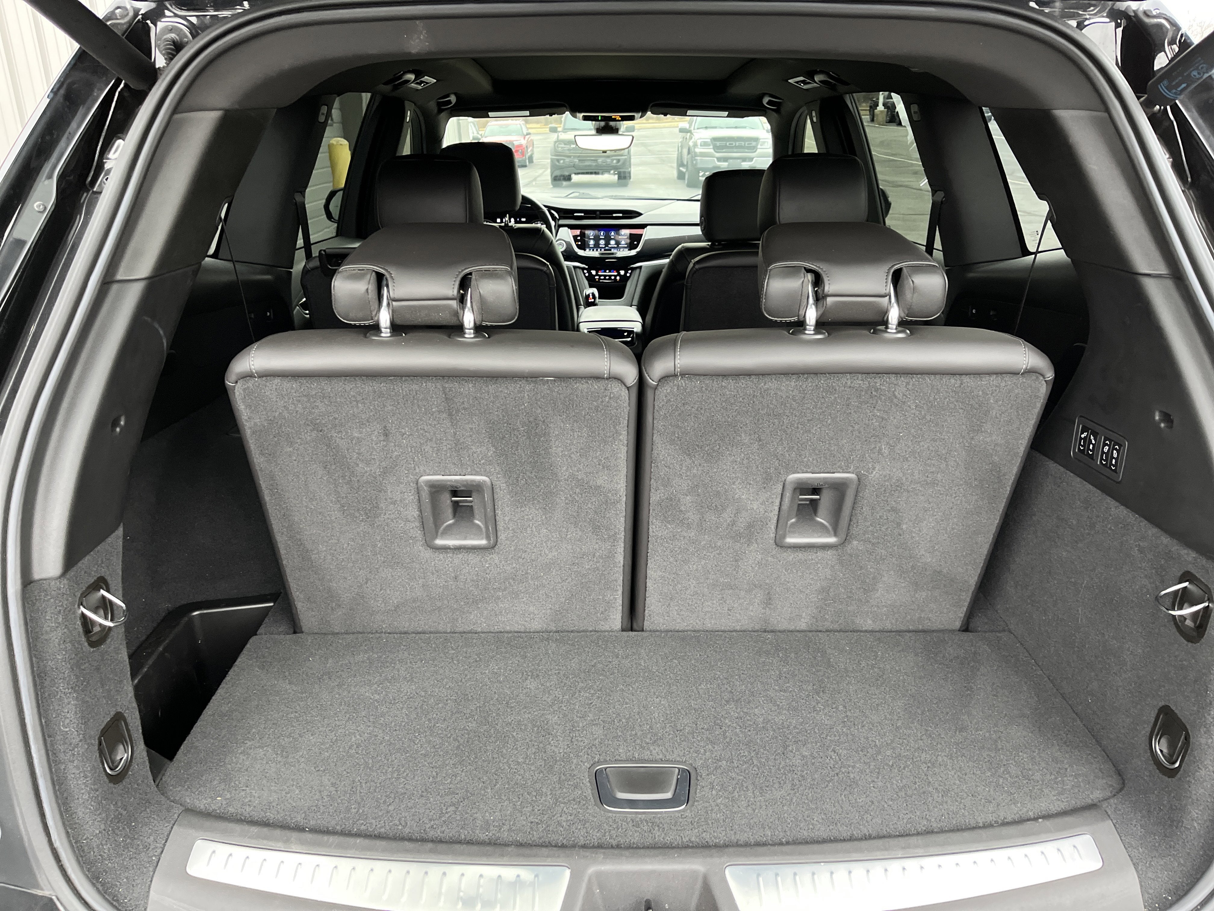 2023 Cadillac XT6 Sport