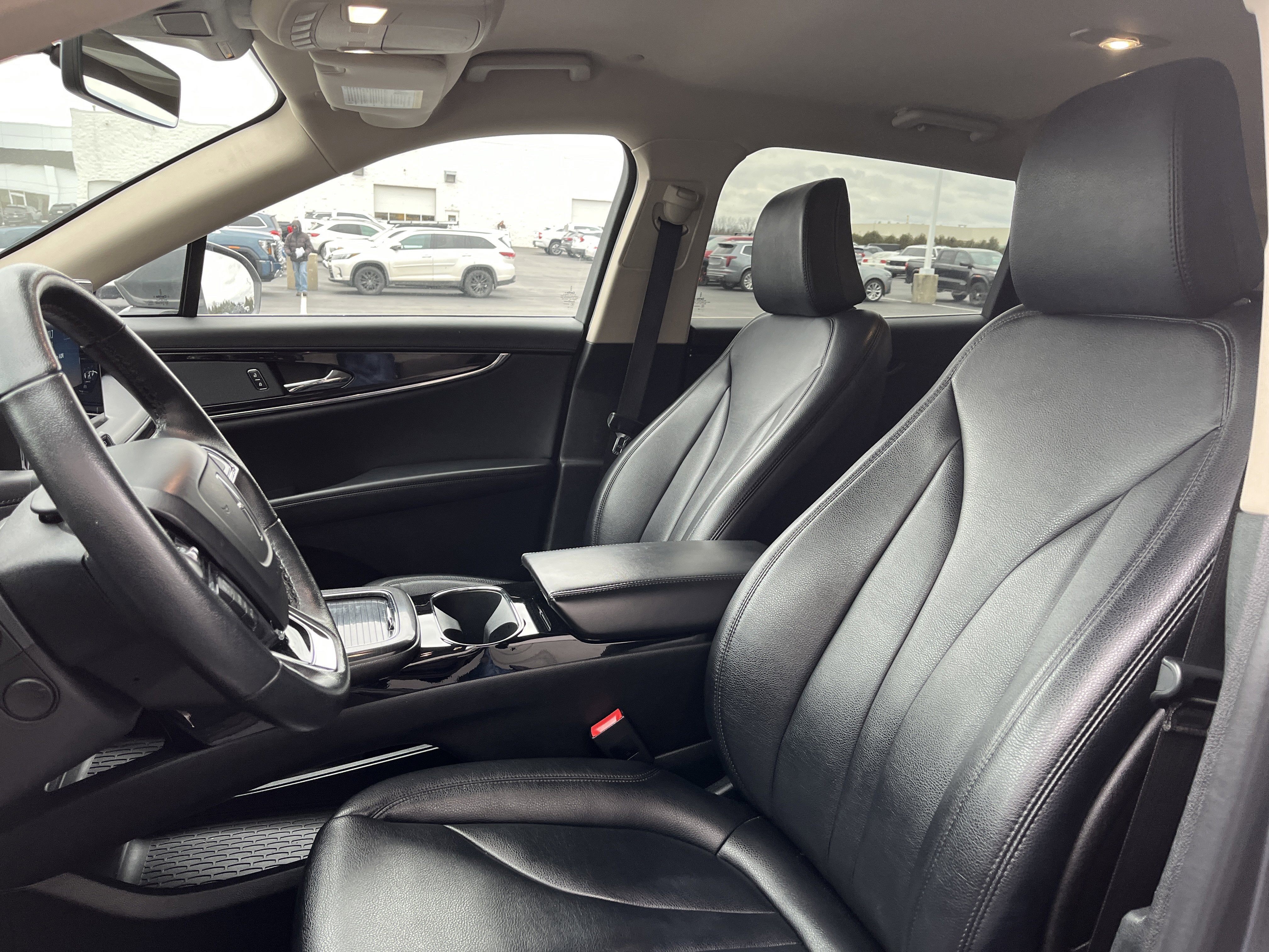 2022 Lincoln Nautilus Standard