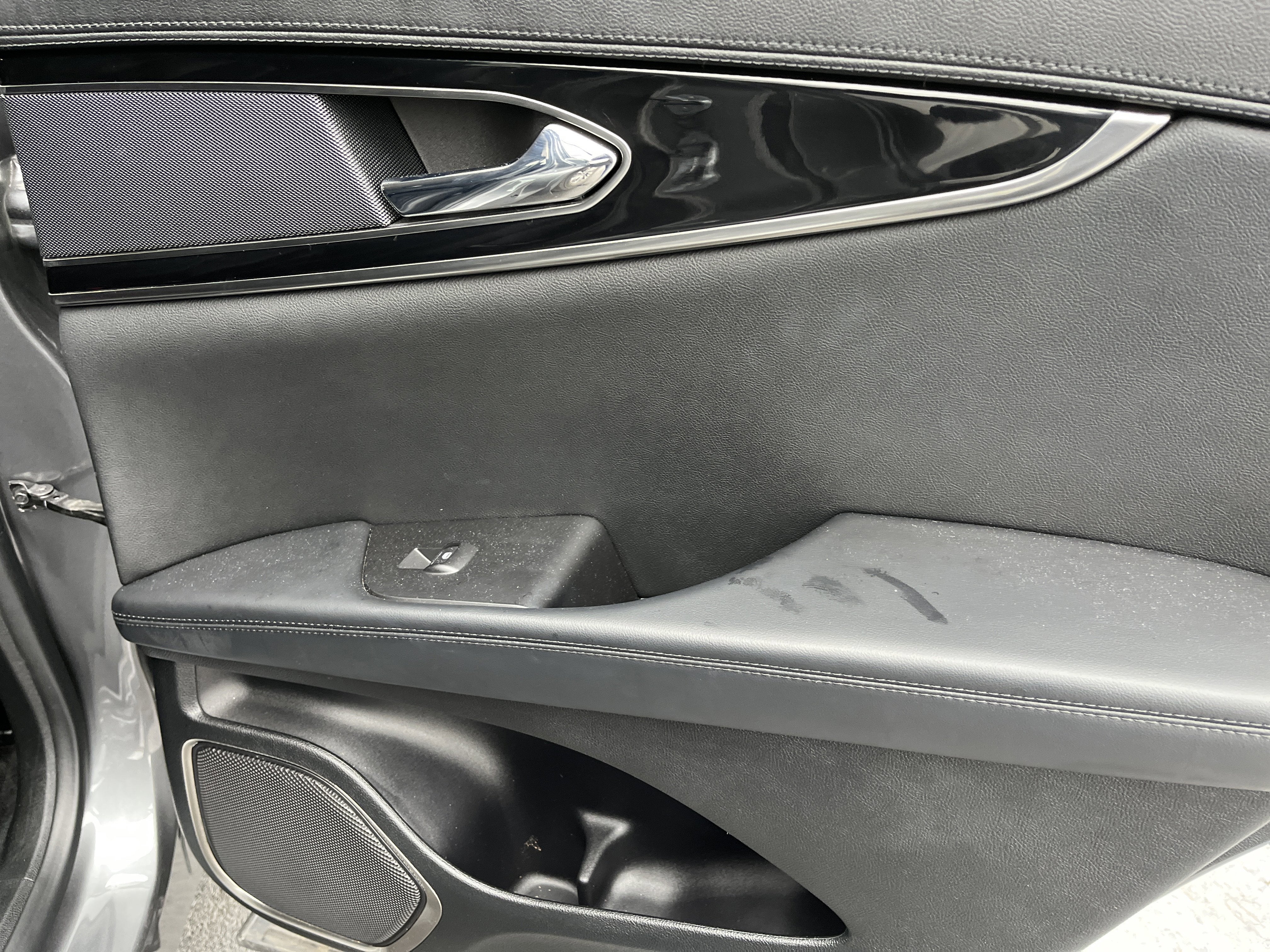 2022 Lincoln Nautilus Standard