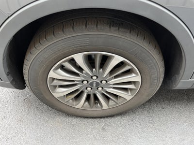 2022 Lincoln Nautilus Standard