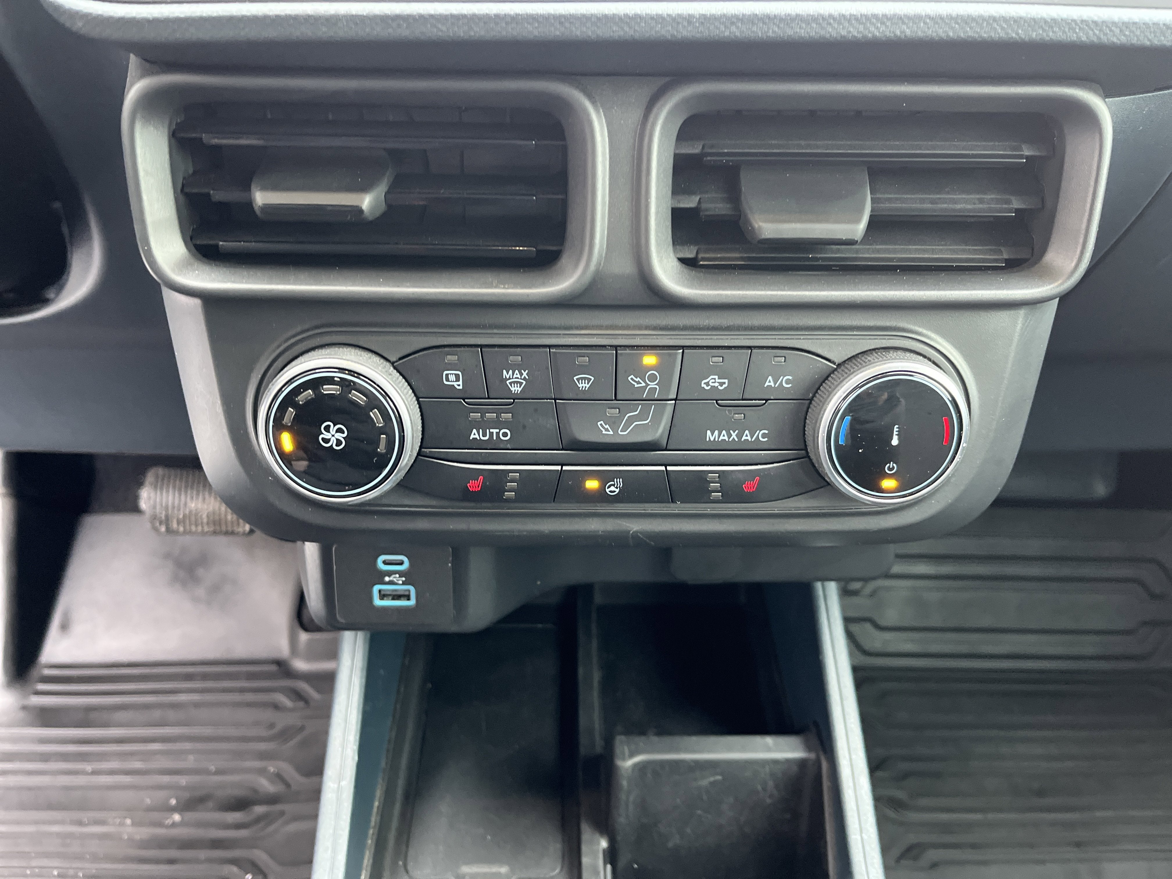 2023 Ford Maverick XL