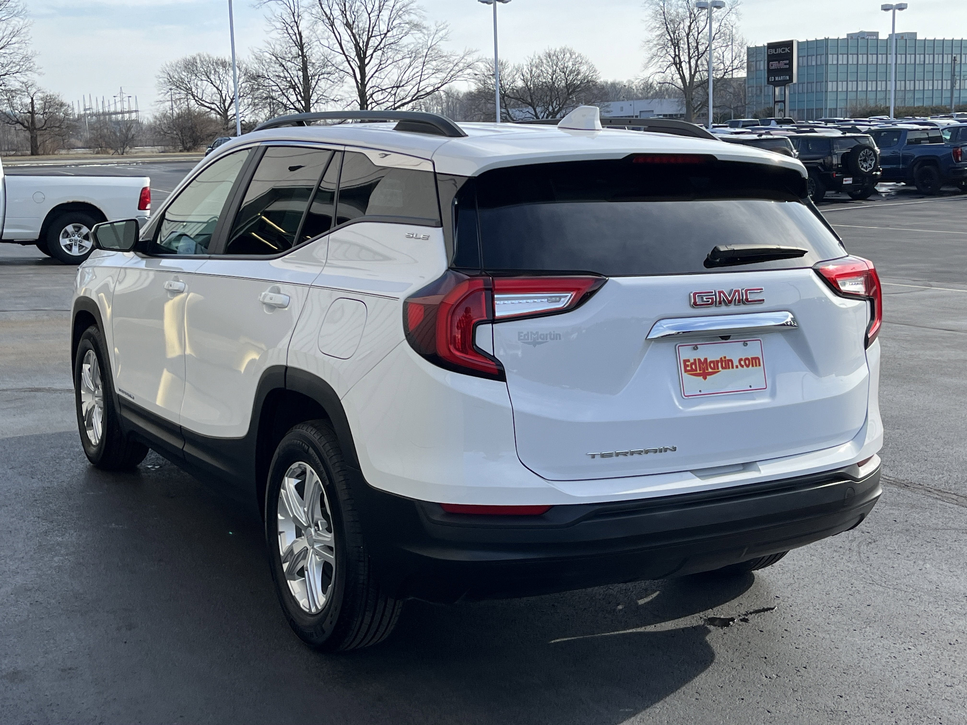 2022 GMC Terrain SLE