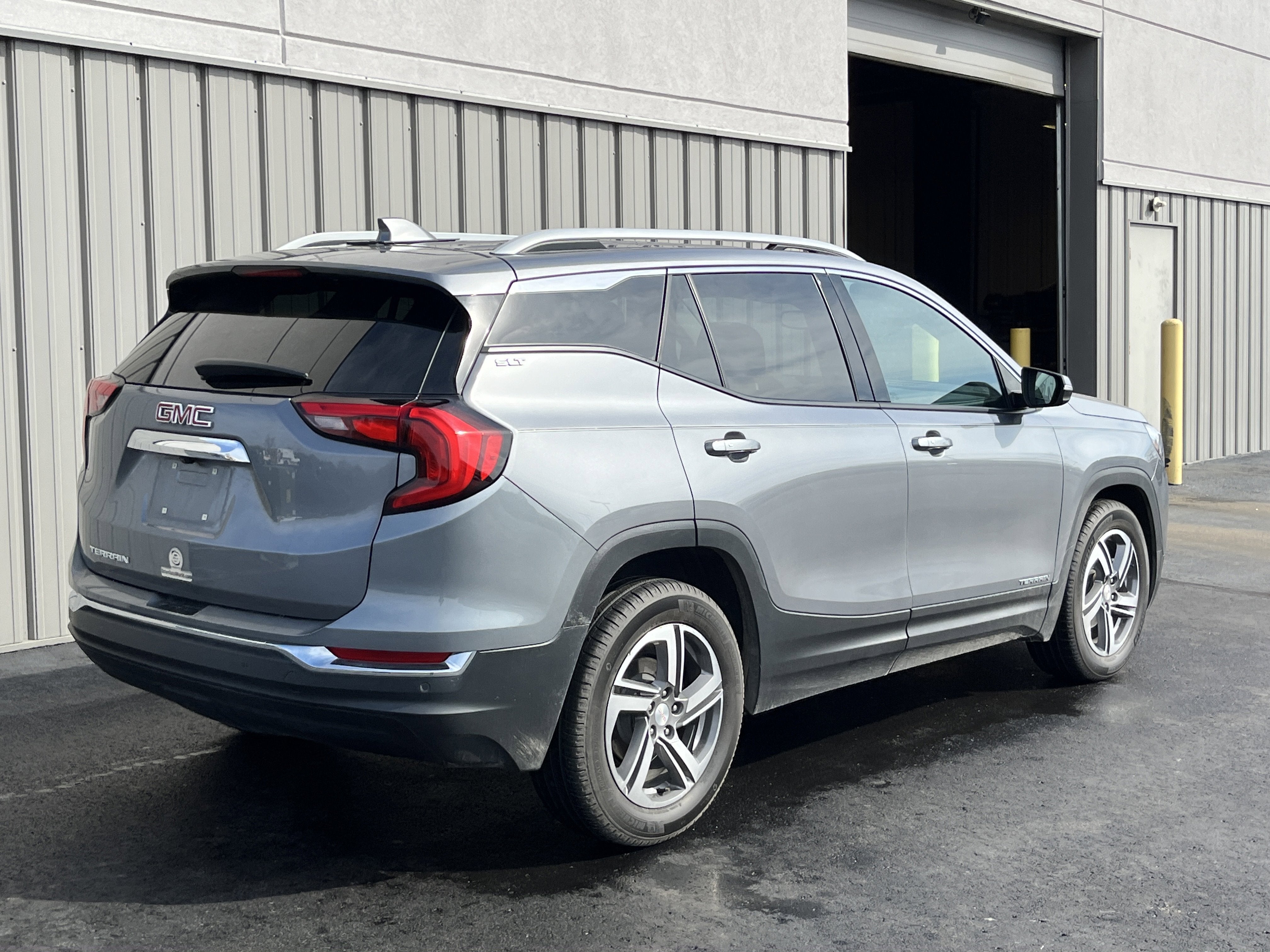 2021 GMC Terrain SLT