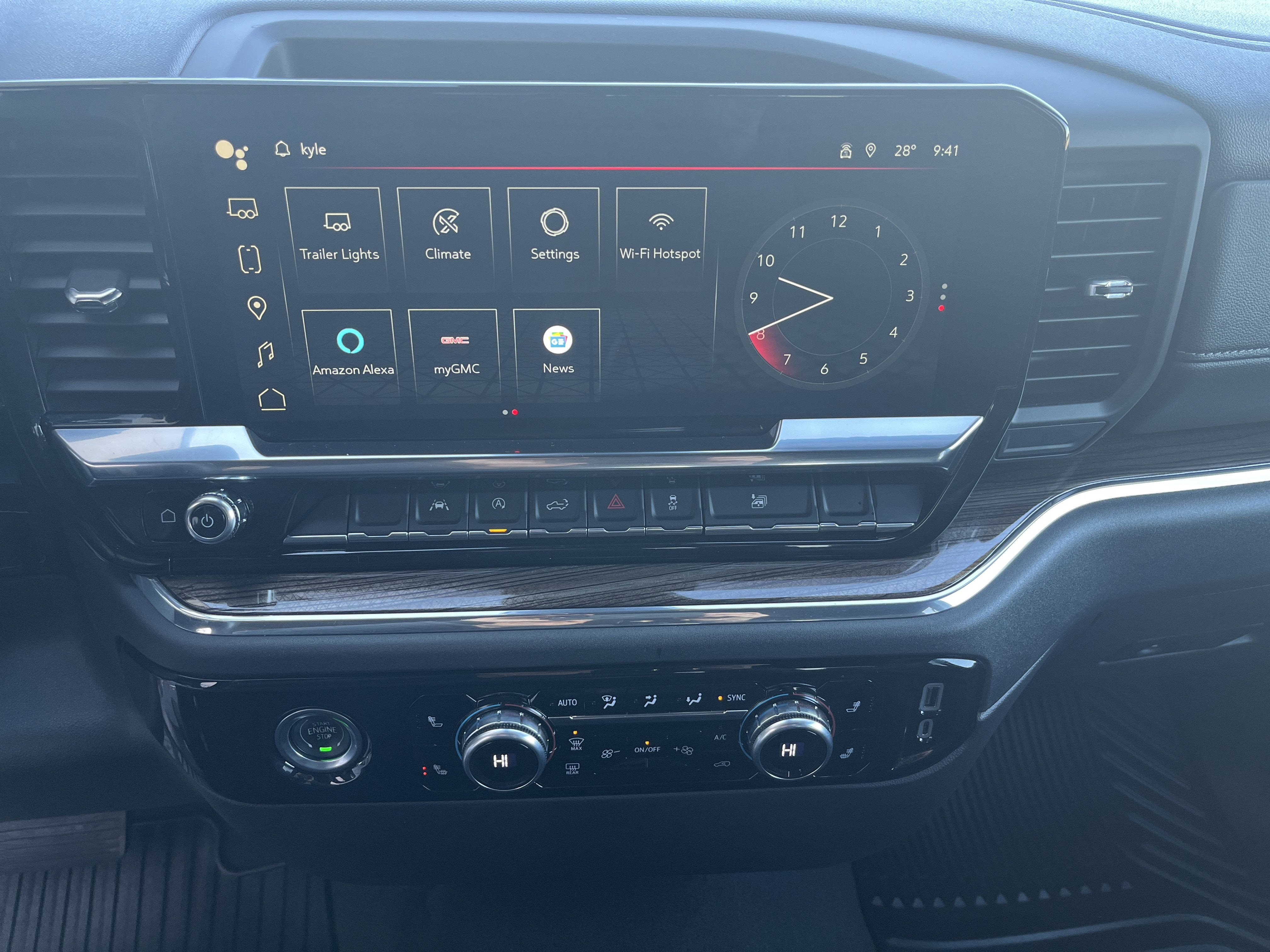 2024 GMC Sierra 1500 Elevation