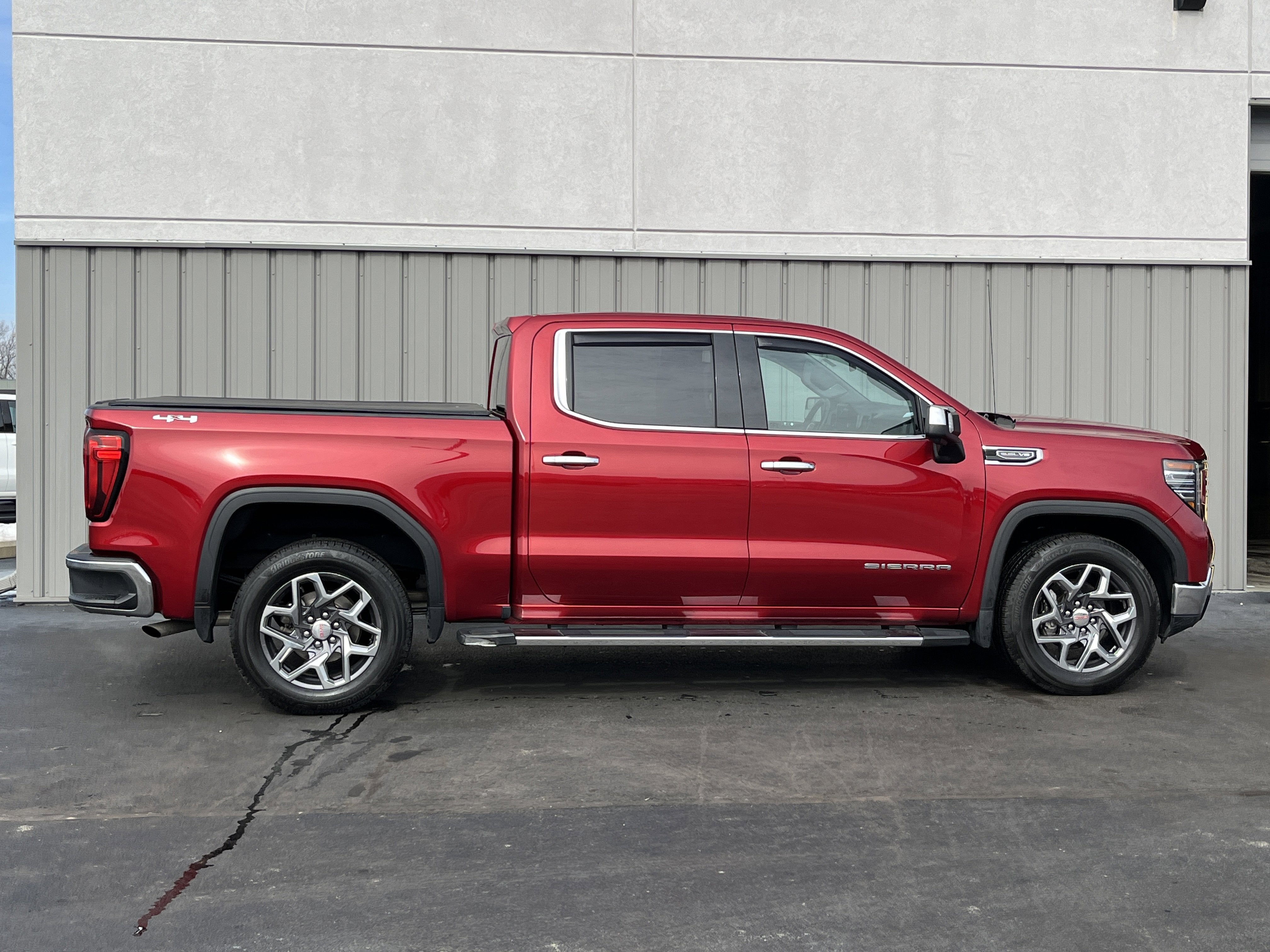 2022 GMC Sierra 1500 SLT
