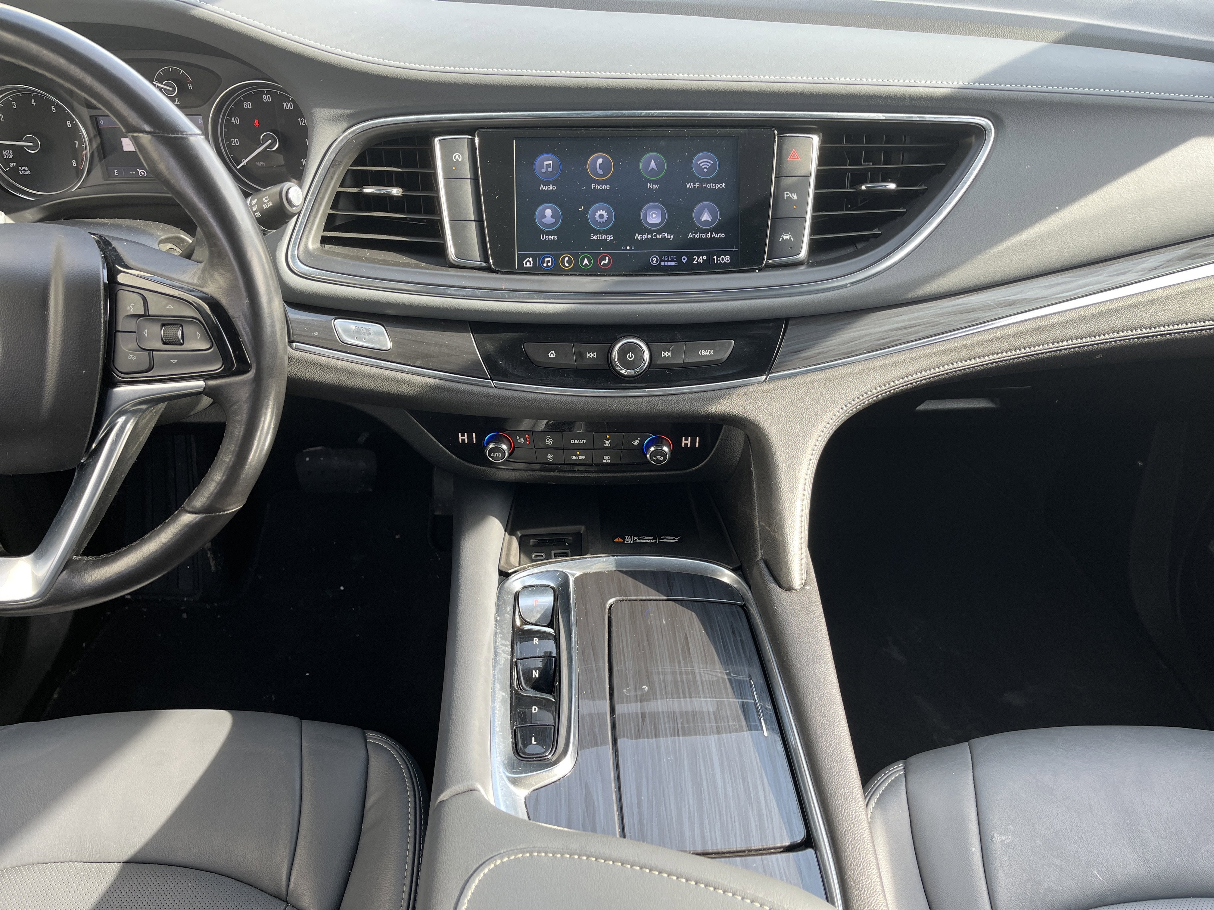 2023 Buick Enclave Essence