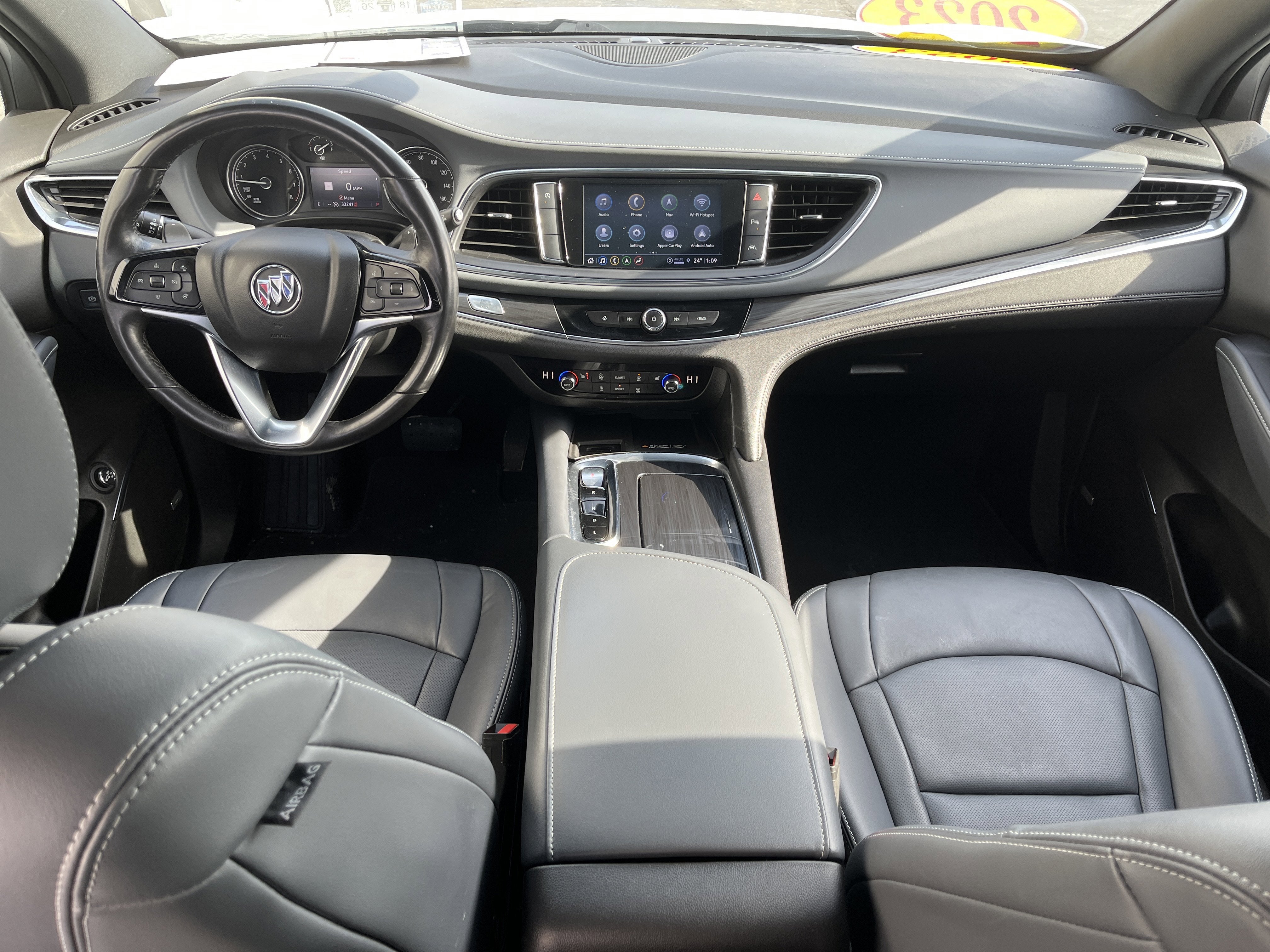 2023 Buick Enclave Essence
