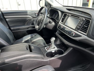 2019 Toyota Highlander SE