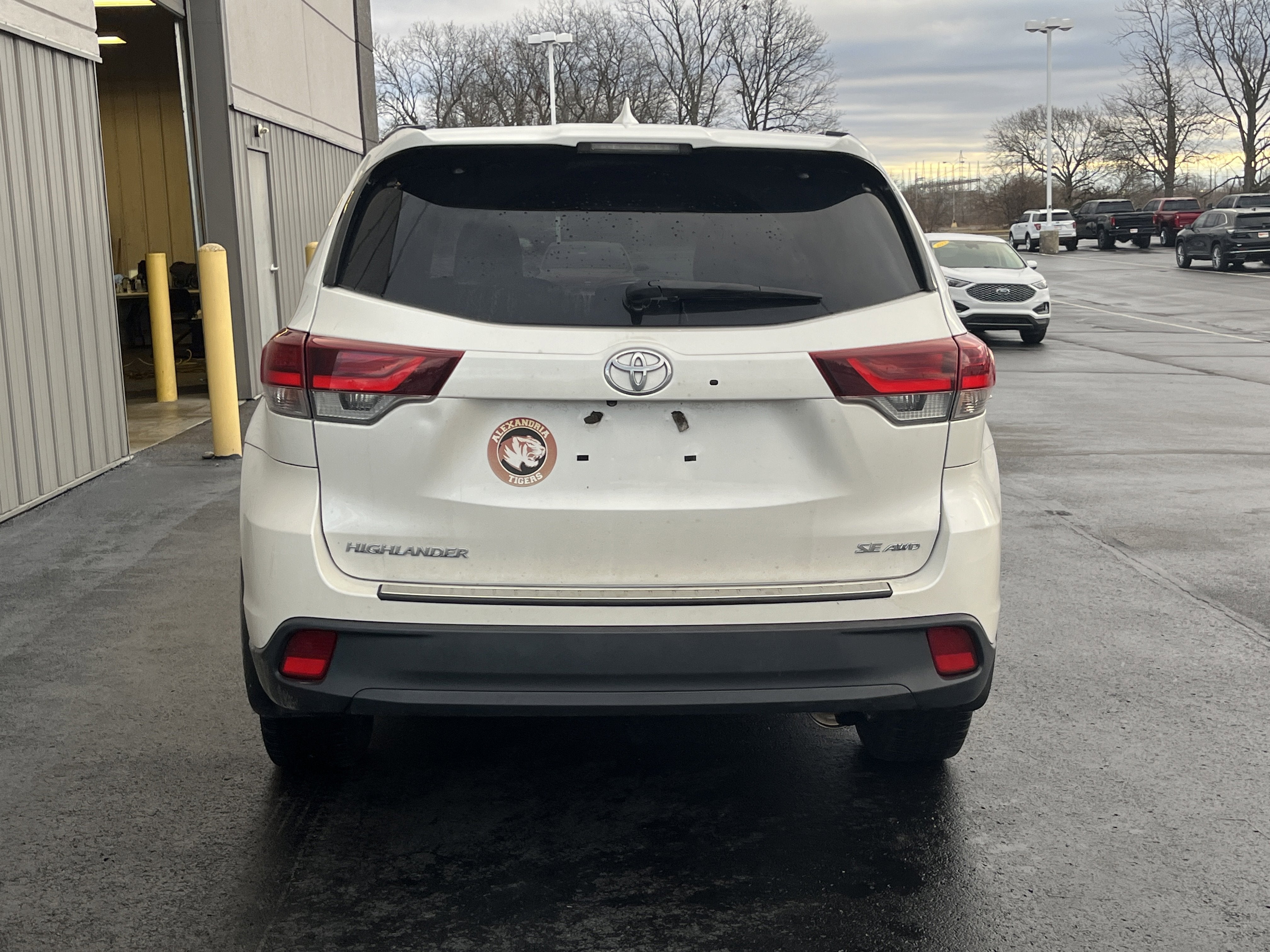 2019 Toyota Highlander SE