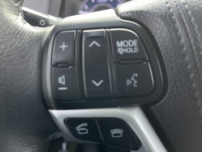 2017 Toyota Sienna XLE Auto Access Seat
