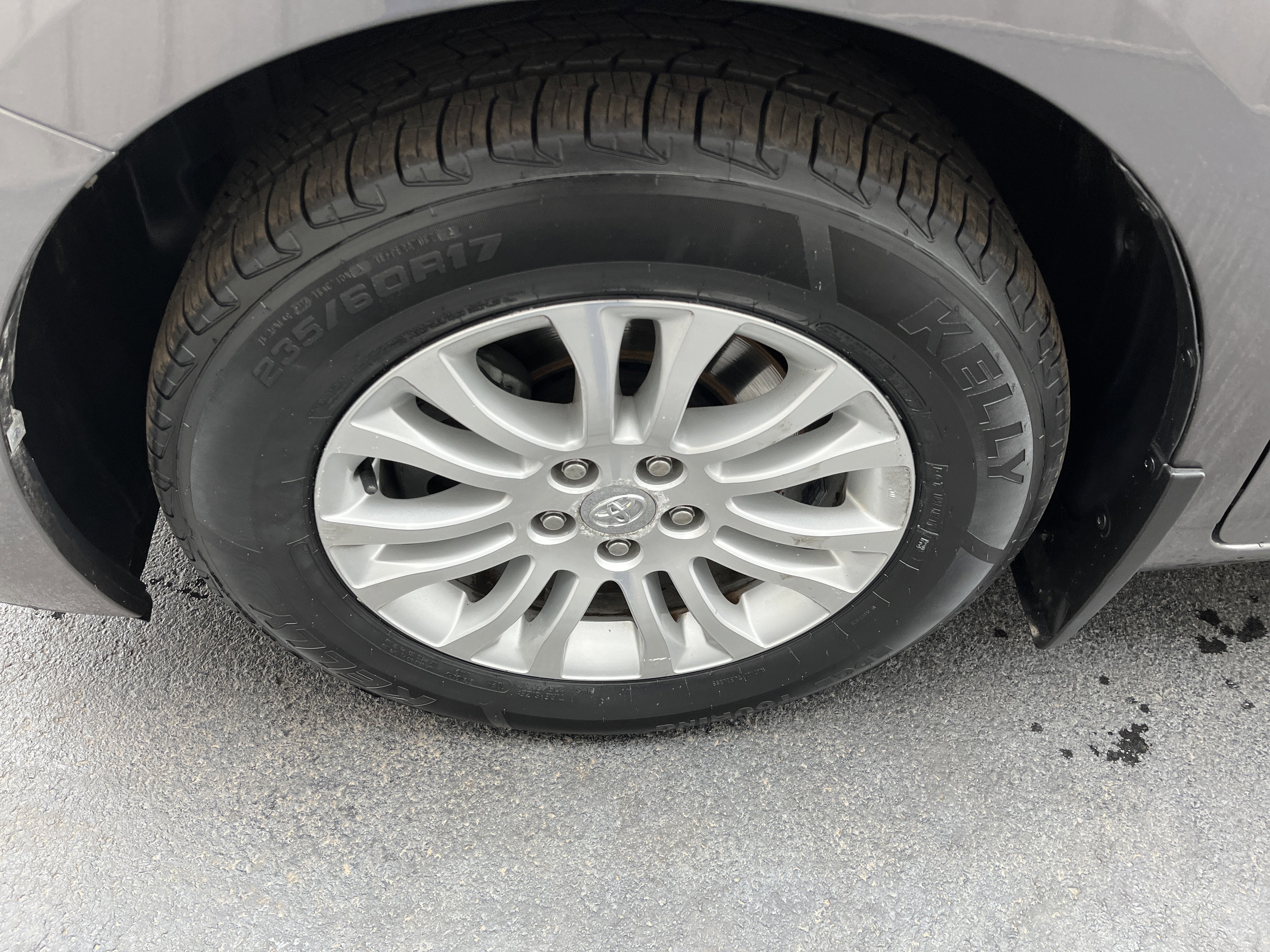 2017 Toyota Sienna XLE Auto Access Seat