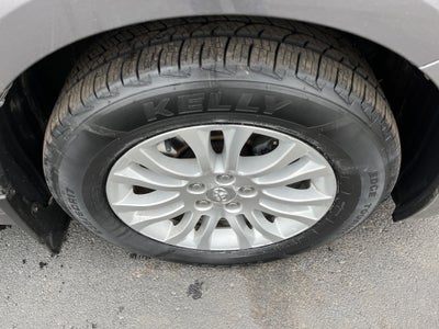 2017 Toyota Sienna XLE Auto Access Seat