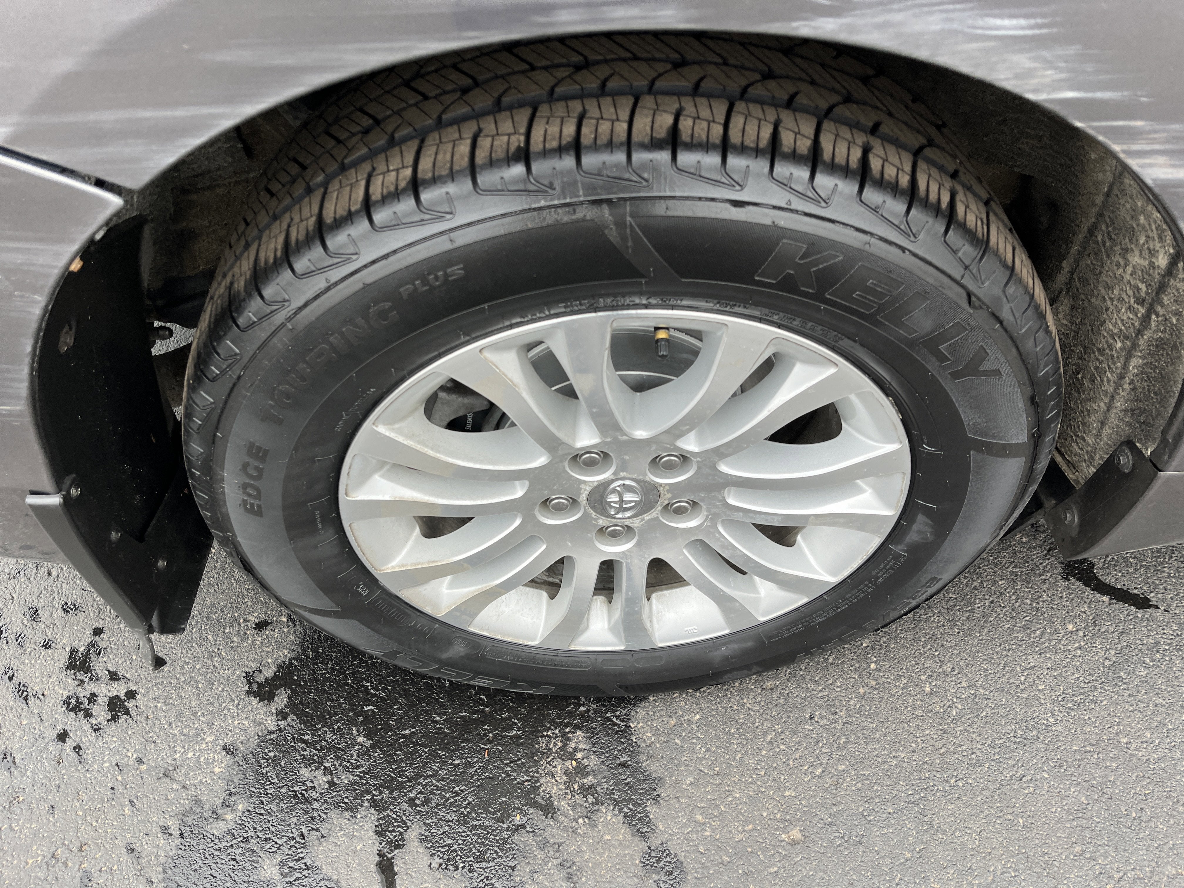 2017 Toyota Sienna XLE Auto Access Seat