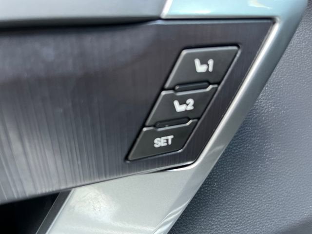 2023 Toyota Sequoia SR5
