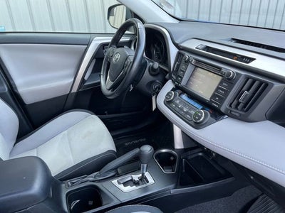 2017 Toyota RAV4 XLE