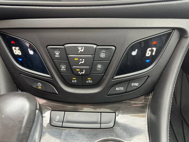 2020 Buick Envision Essence Group